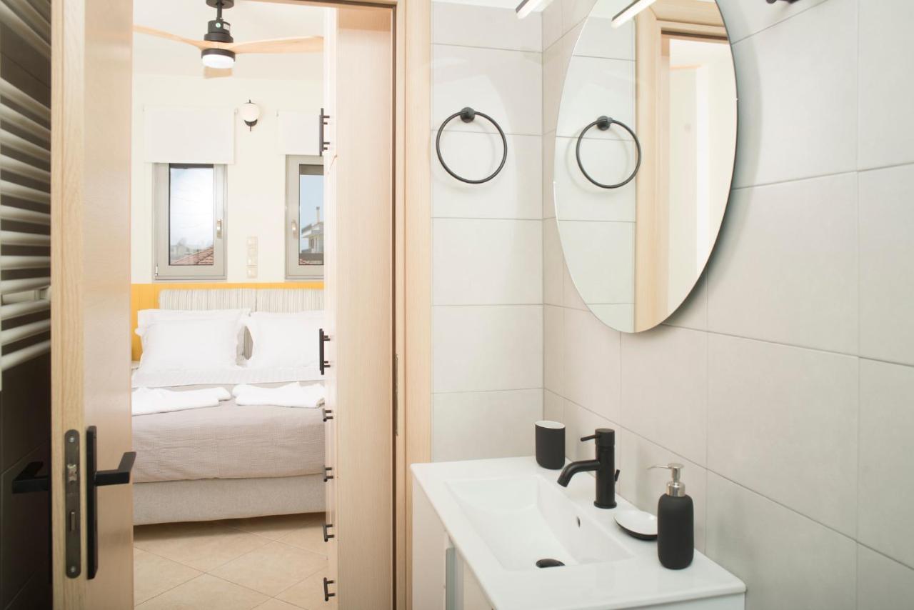 Spectacular Apartment Near Dance Hall/Center 칼라마타 외부 사진