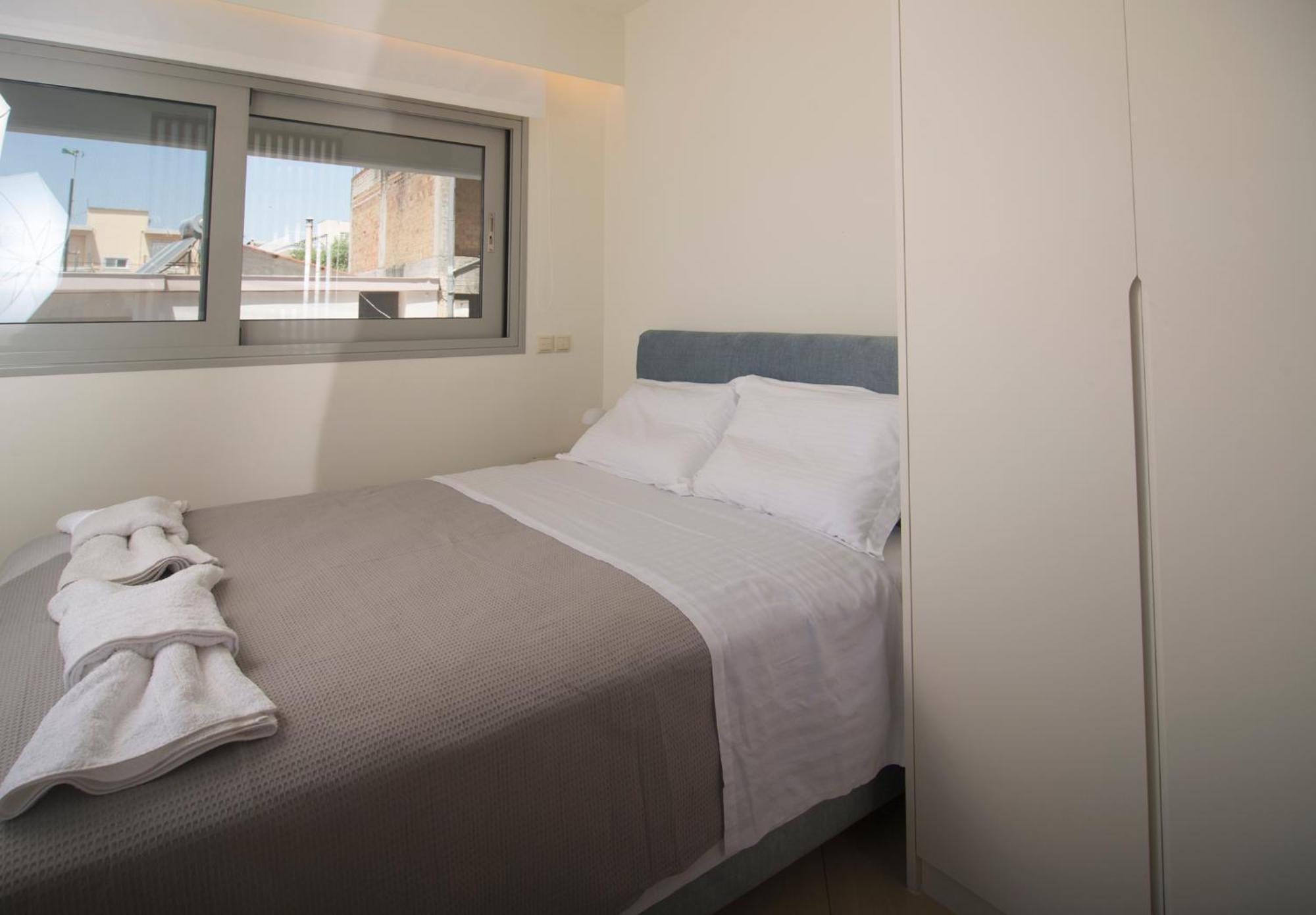 Spectacular Apartment Near Dance Hall/Center 칼라마타 외부 사진